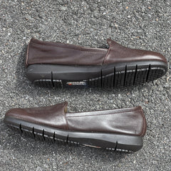 Woman’s Aerosoles by Suregrip 6M brown leather Non-Slip Sole