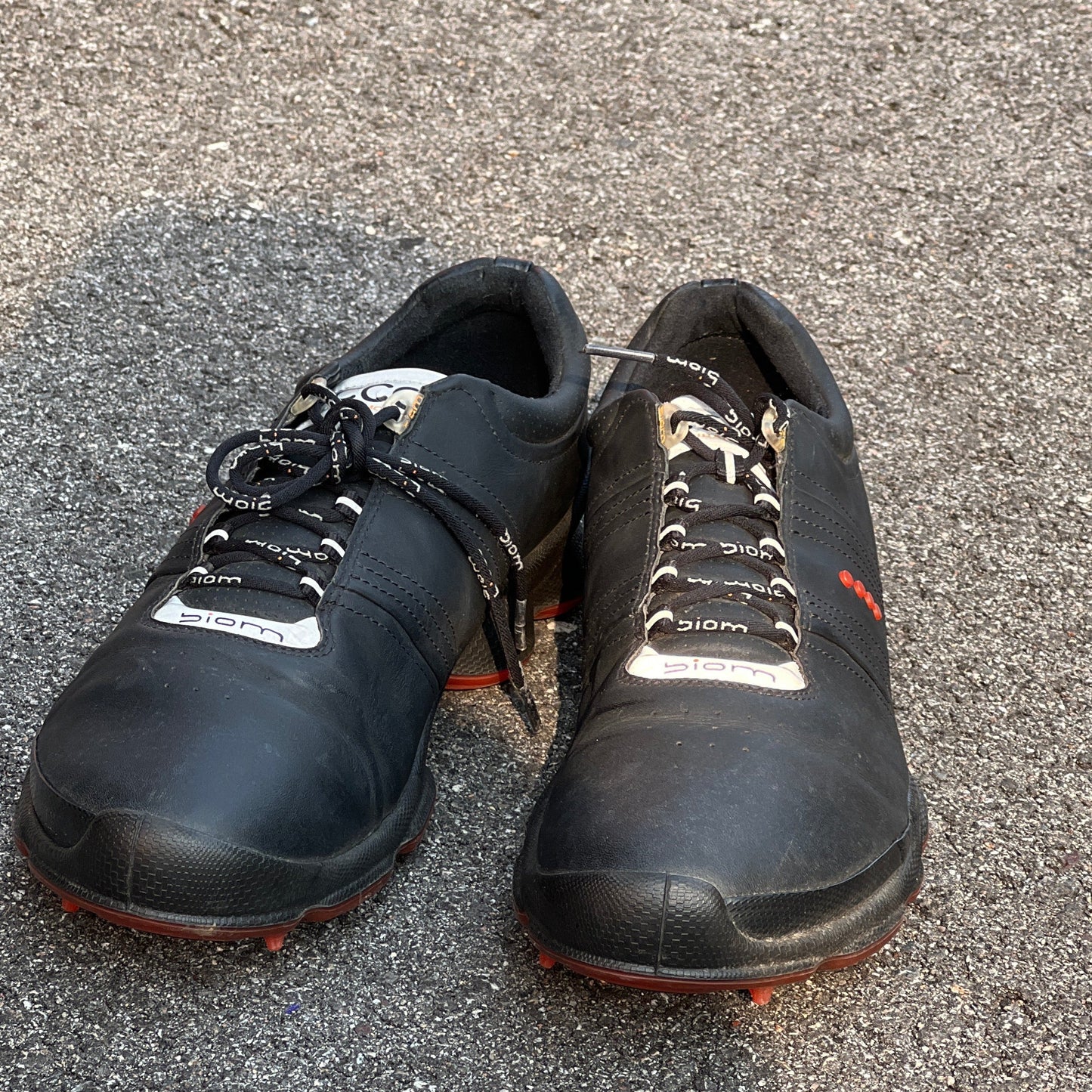 Men’s Ecco Biom Cleated Golf Shoe 44EU• Black/Red • Hydromax Yak Leather
