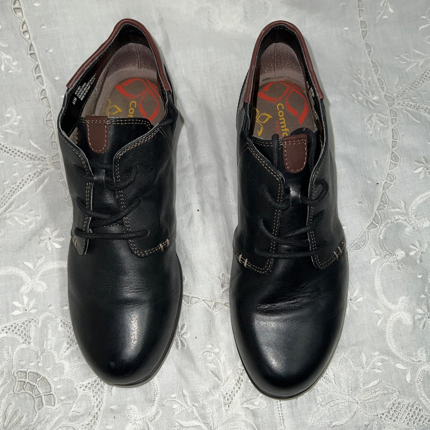 Women's Comfortiva •Rifton• Women's Lace-up Boots - Size 6.5M Black Leather