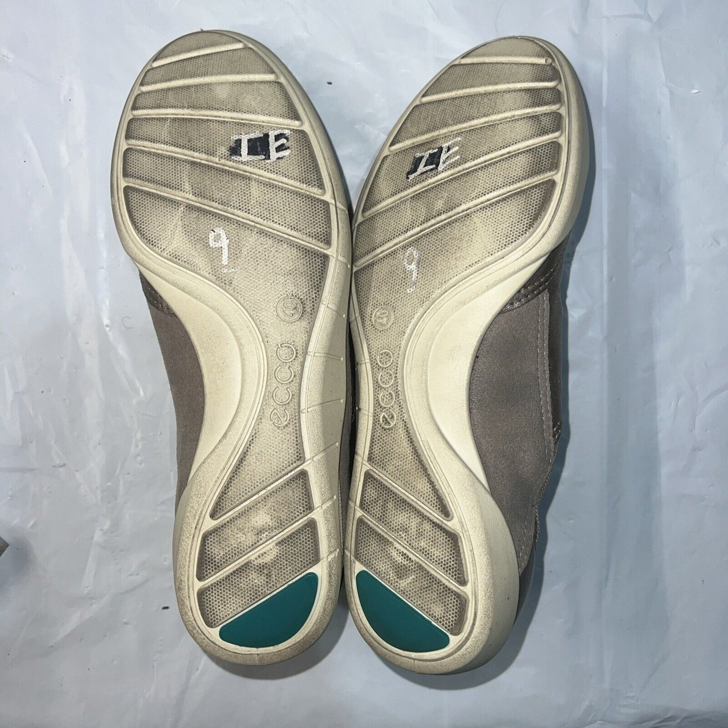 Women’s ECCO Bluma Toggle Lace Slip-on 40EU Champagne Metallic Leather