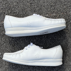 Women's NURSE MATES •Anni Lo• Lace-up 9.5M White Leather