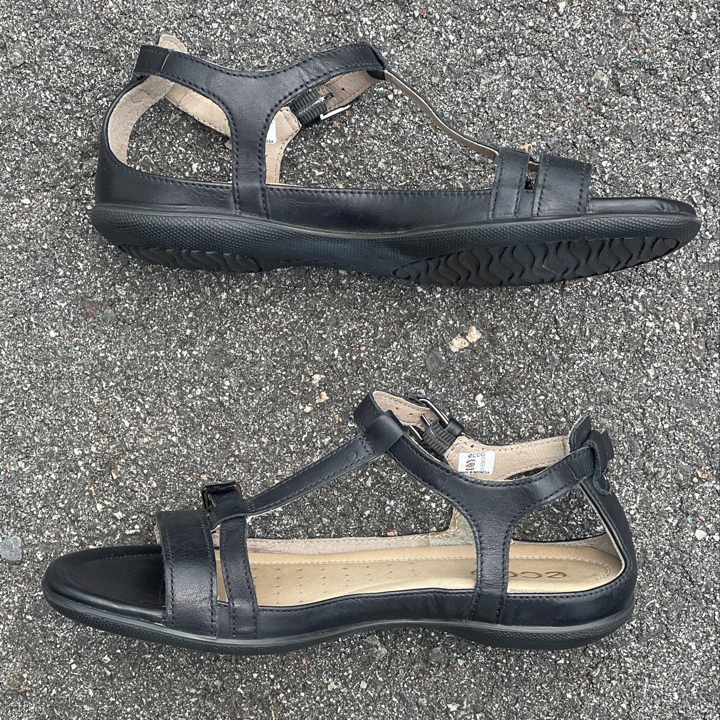 Ecco Women's T-Strap Sandal EU36M Black Leather