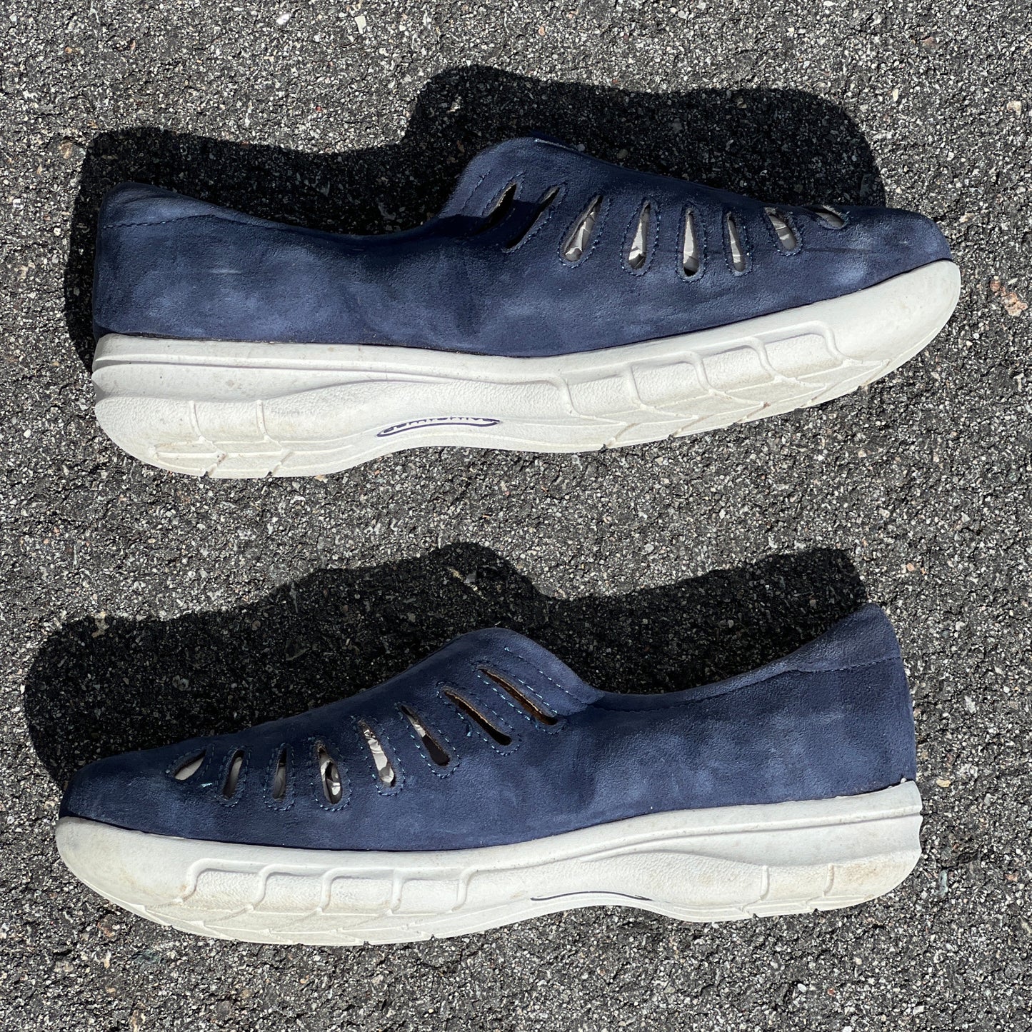 Comfortiva by SoftSpots Women’s •Tinsley• Comfort Slip on 8.5W Blue Suede
