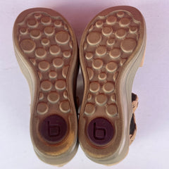 Woman’s Bionica Sunset Platform Sandal 6M Baywater Nubuck leather