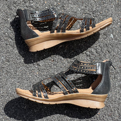 Women’s Comfortiva Kaelin Gladiater Sandal 7.5W Black Leather
