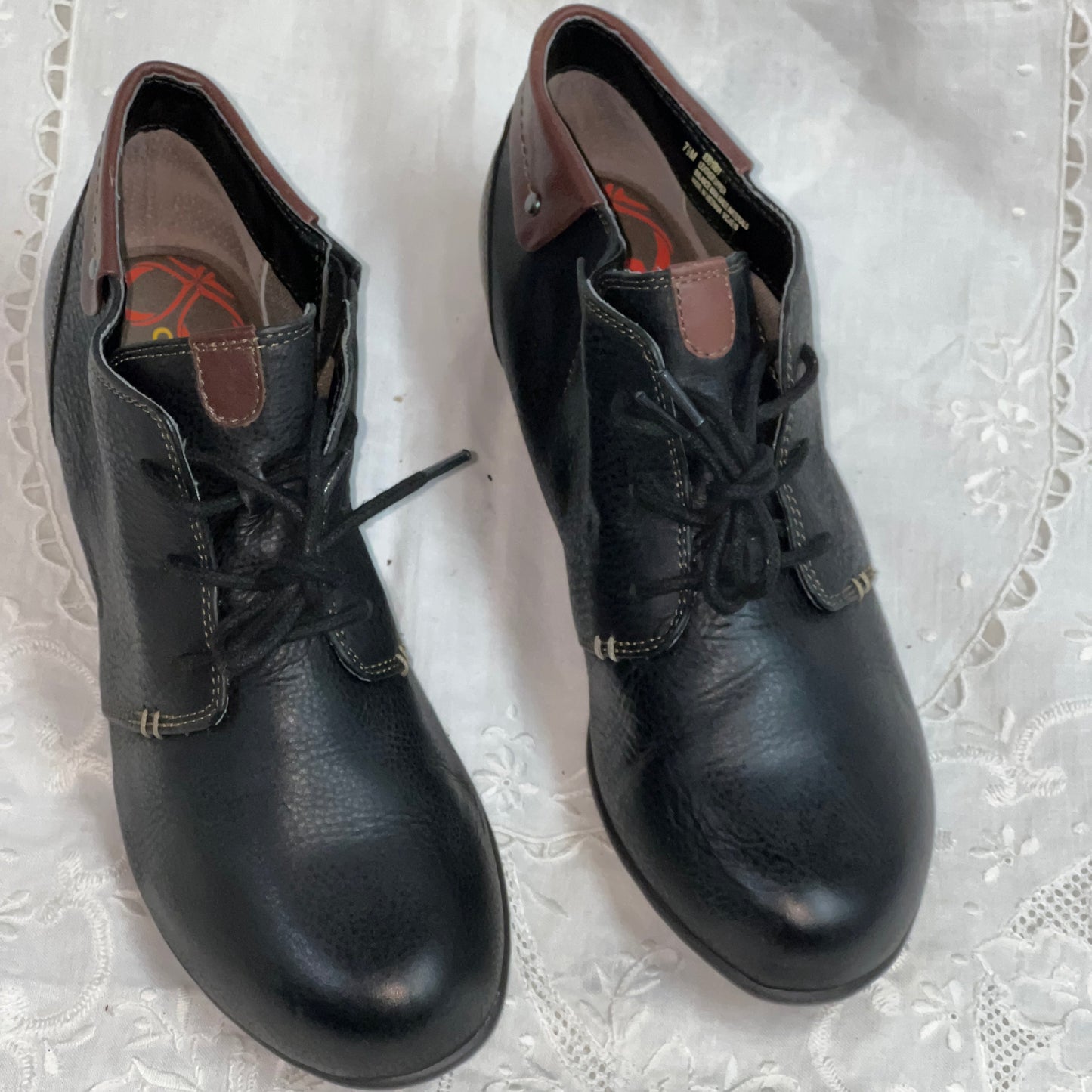 Women's Comfortiva •Rifton• Women's Lace-up Boots - Size 7.5M Black Leather