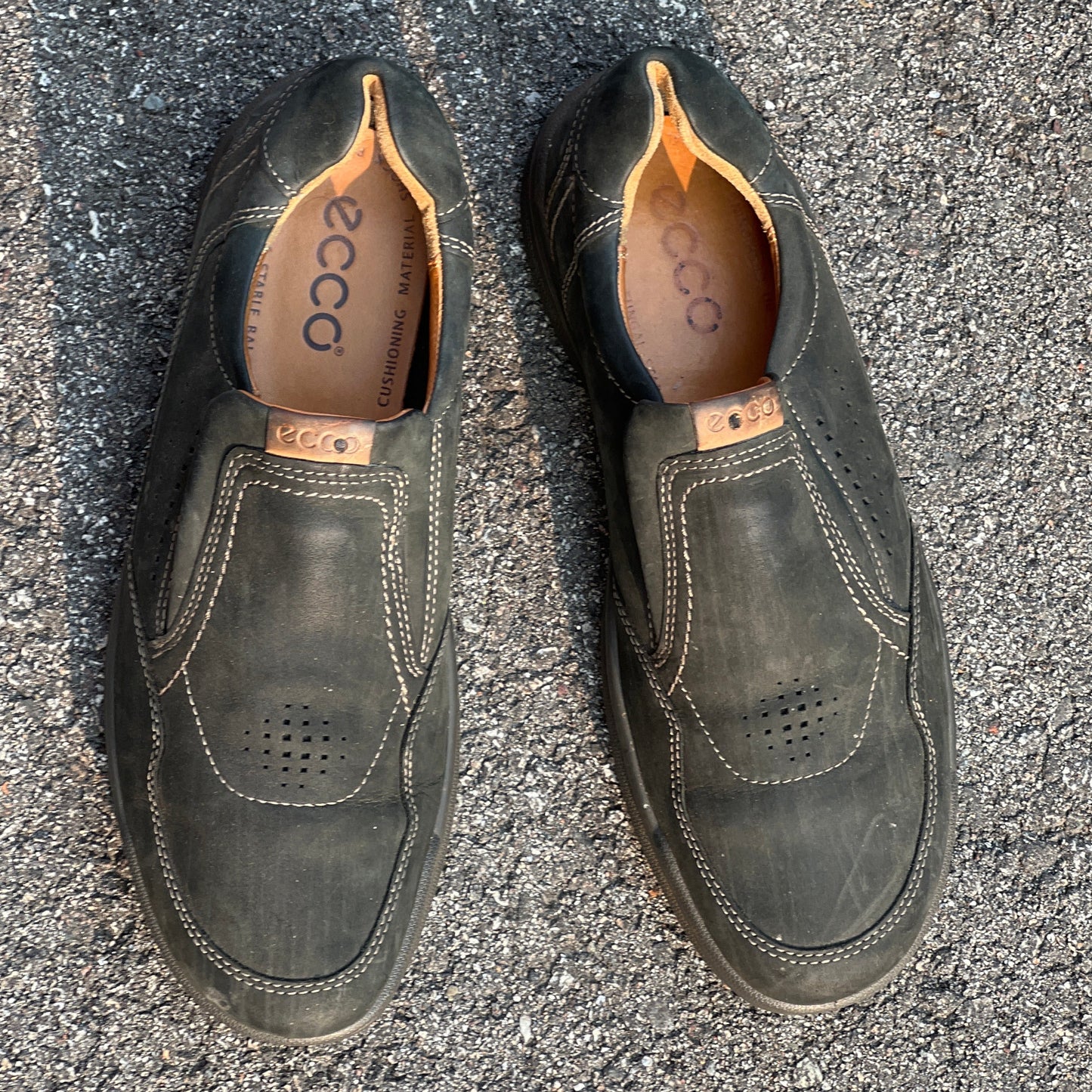 Men’s Ecco Twin Gored Slip-on Comfort Casual 44EU •Black NuBuck Leather • Made in Portugal