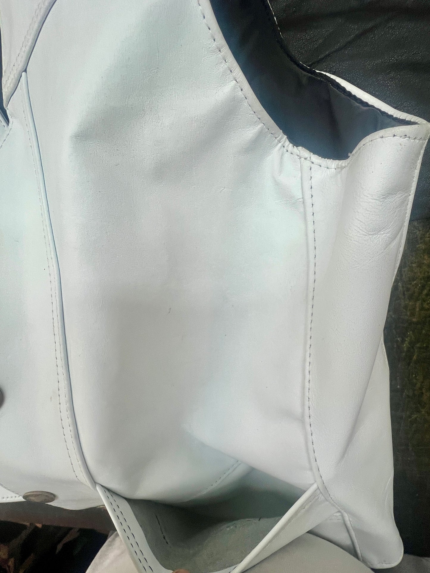 Men’s Bench Made Buffalo Nickel Snap Front Vest Size Large - White Leather - Made in USA