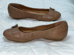 Womens EuroSoft by Sofft Round toe Button Flat 6.5M Taupe