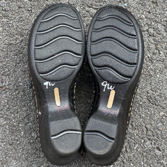 Woman’s Softspots Lina  Clog 9W Black Leather