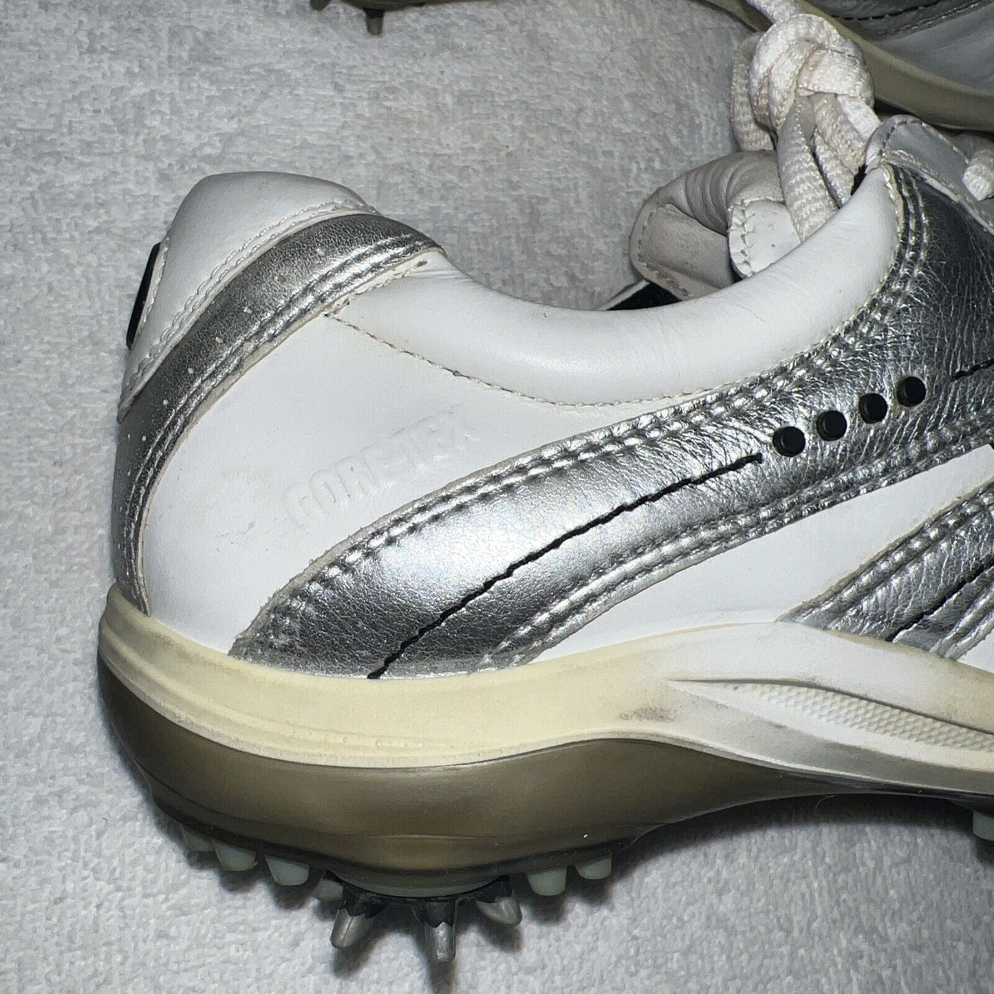 Women’s Ecco Spiked Golf Shoe 38EU  White/Silver Gortex Leather