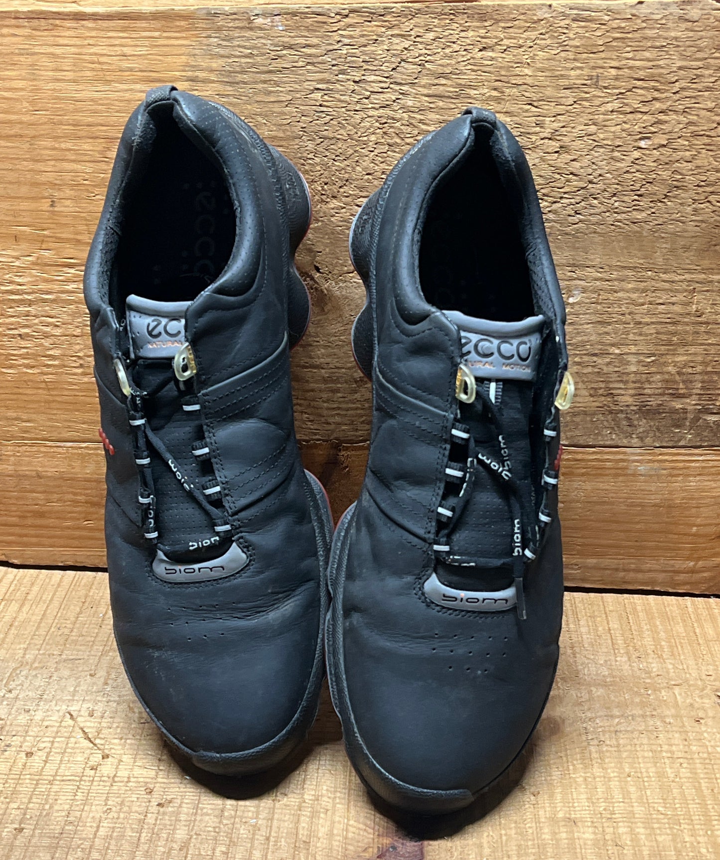 Men’s Ecco Biom Cleated Golf Shoe  47EU • black/red • Hydromax Yak Leather