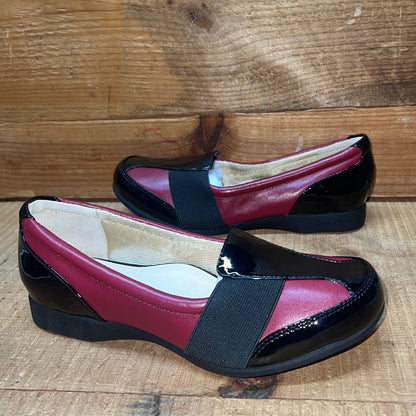 Women’s Taryn Rose - Traveler •Taurus •Leather Elastic-gore Slip on 6M  Red Napa /Black Patent