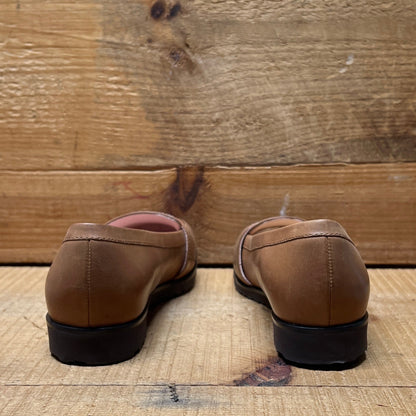 Taryn Rose - Traveler • Jaz • Slip-on 6M Tan Leather