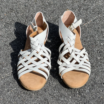 Comfortiva Women's •Rita• Huarache 8M White  leather