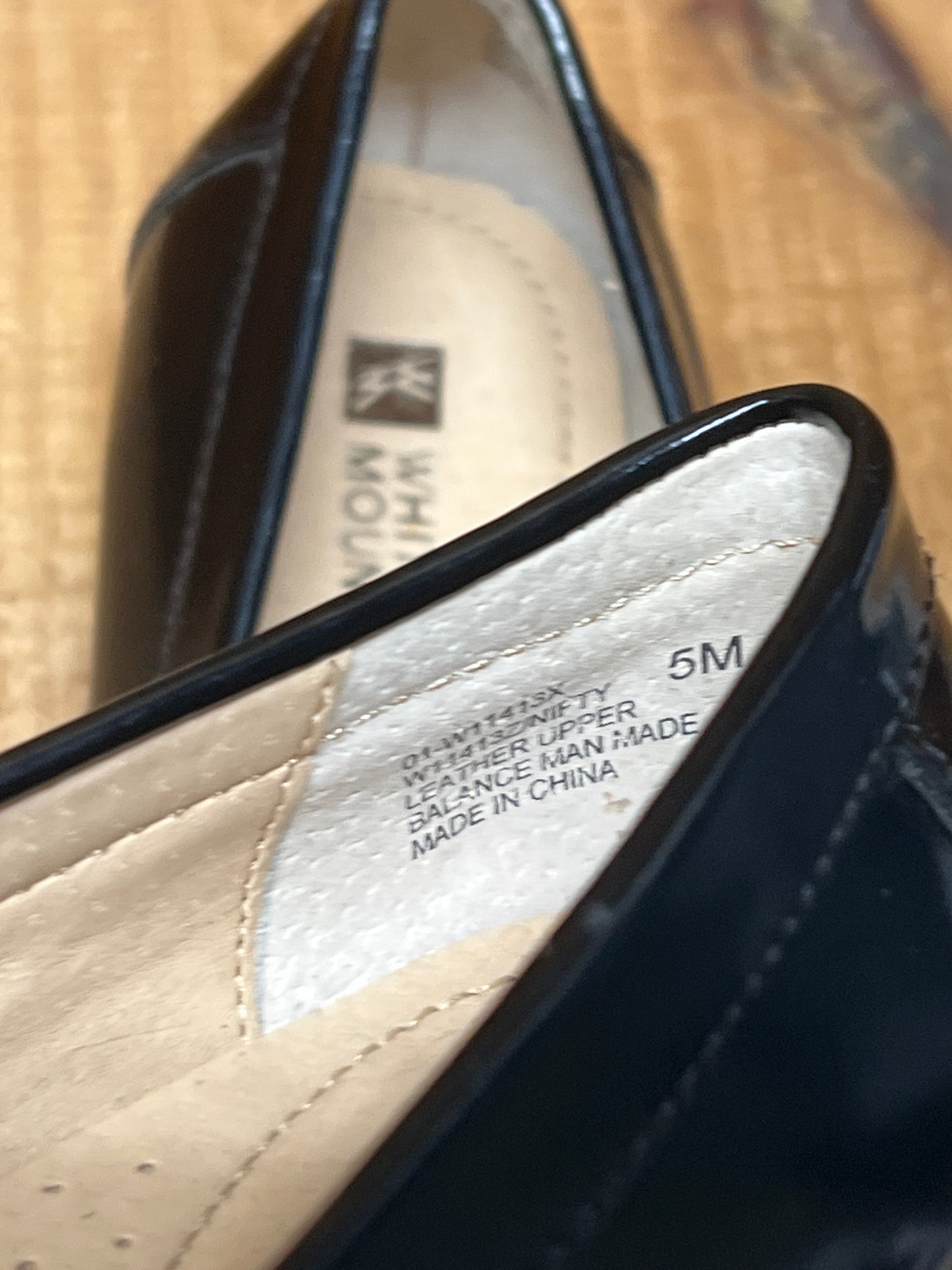 Women's White Mountain Penny Loafer 5M Black patent Leather
