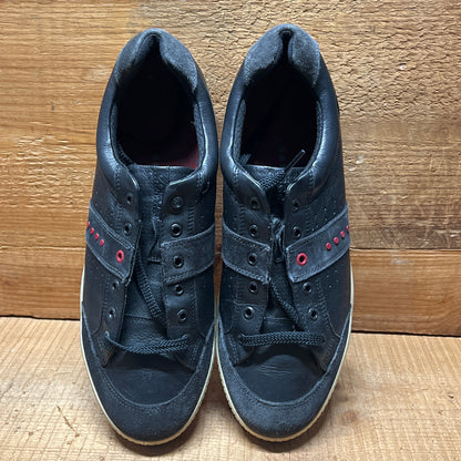 Men’s Ecco Street Premier Cleat-less Golf Shoe 46EU • Black/Red • Leather