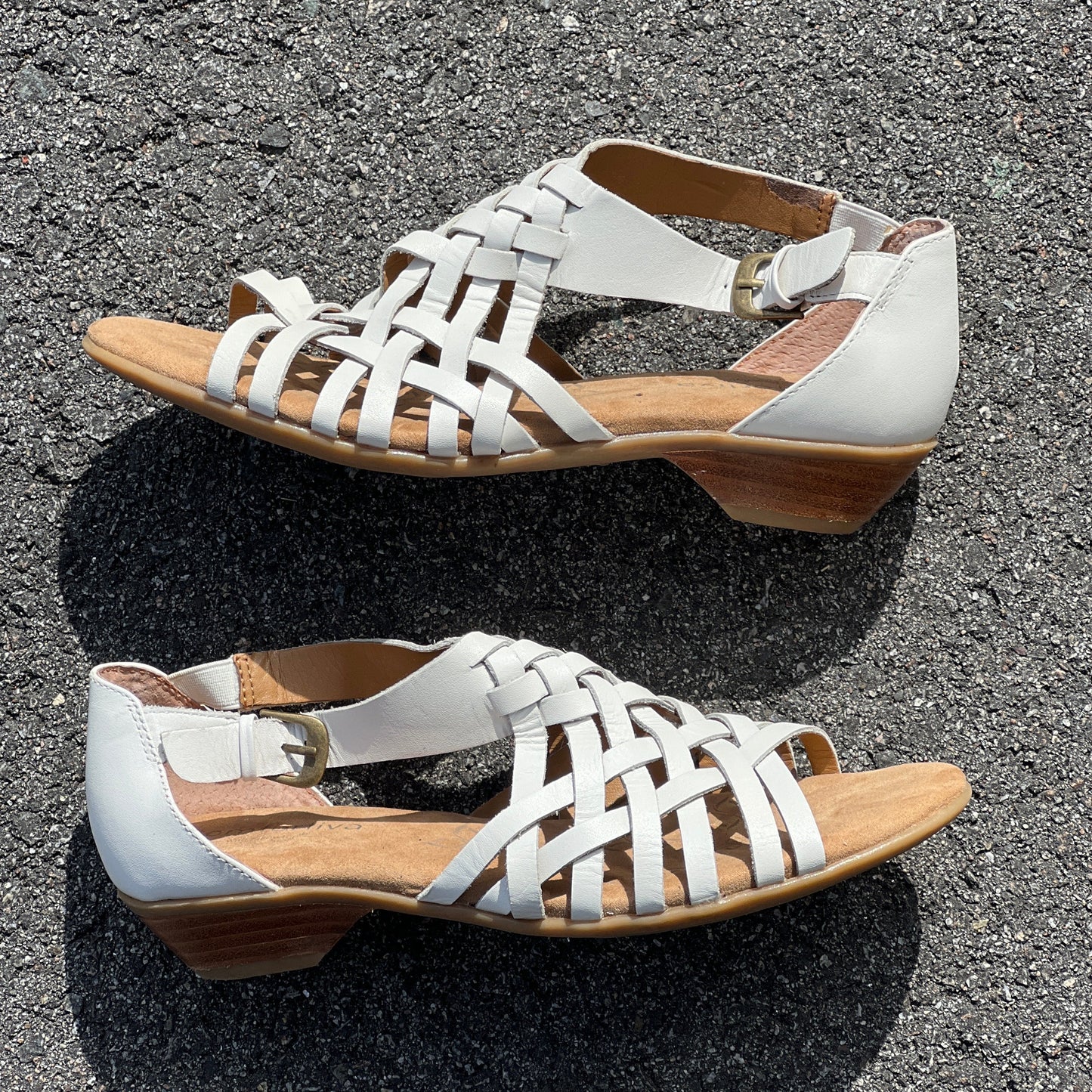 Comfortiva Women's •Rita• Huarache 8M White  leather