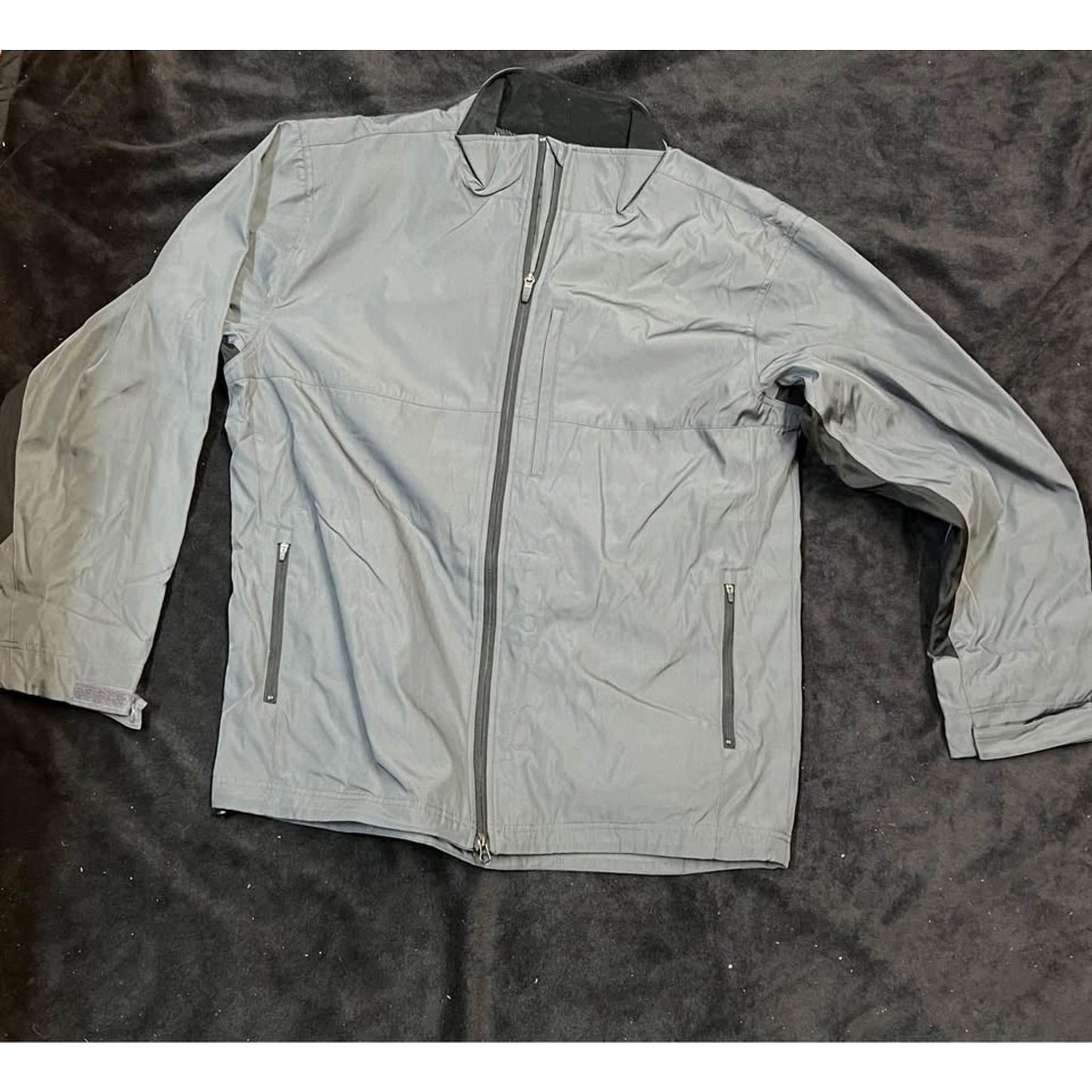 Badger sports men’s soft shell jacket size large