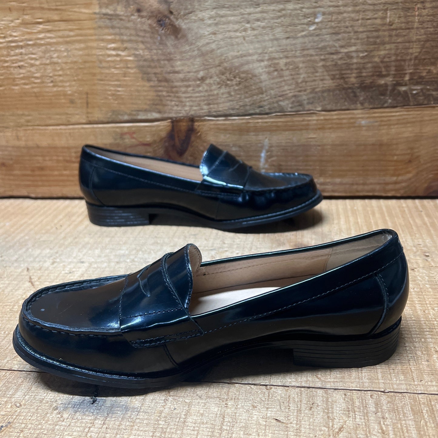 Women's White Mountain Penny Loafer 5.5M Black patent Leather