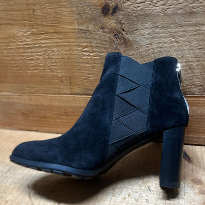 ADRIENNE VITTADINI Women's  •Trinie• Black Suede Leather  Ankle  Bootie 6M