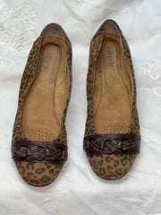 SOFTSPOTS Women's •Posie• Slip-on 10M Leopard/Brown Leather