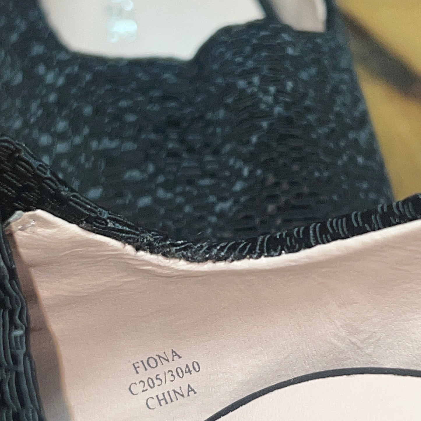 Taryn Rose • Fiona •Slip on  Pump 6M  Black Textured Fabric/Leather