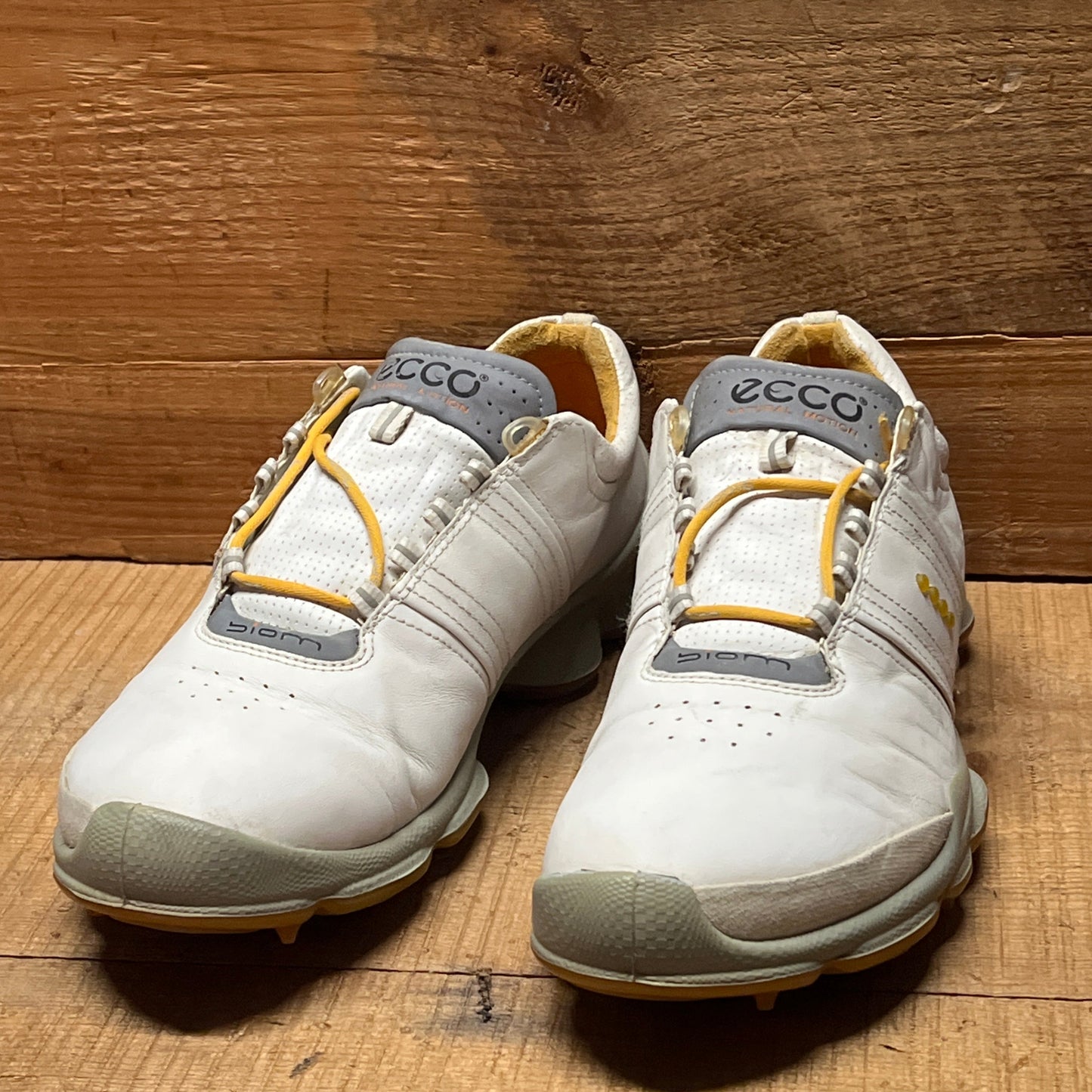 Men’s Ecco Biom Cleated Golf Shoe  44EU •White/Grey/Citron• Hydromax Yak Leather