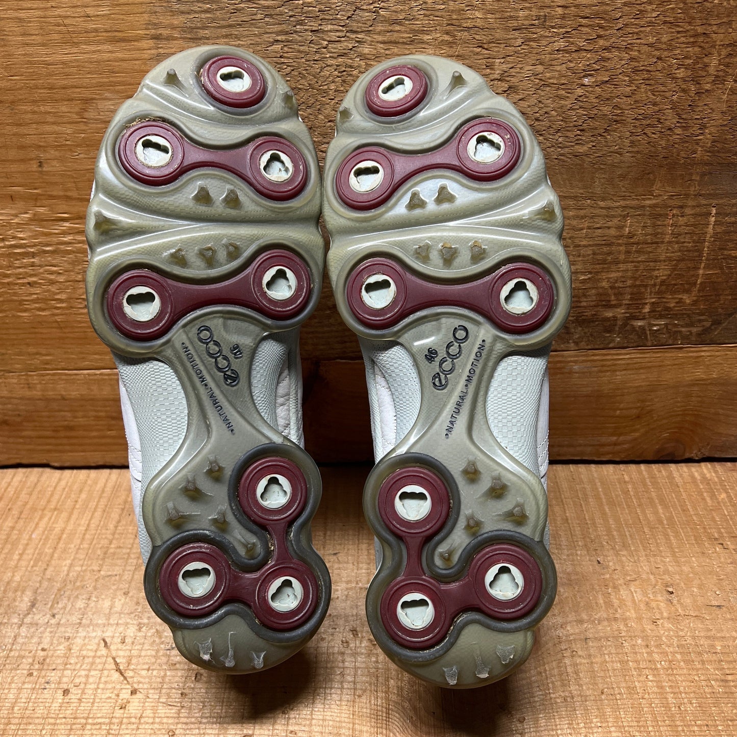 Taryn by Taryn Rose •Tryna•Gored-vamp Pump 6M  Black Kid Suede Leather