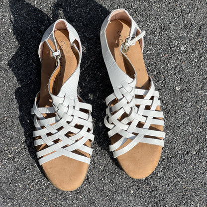 Comfortiva Women's •Rita• Huarache 8M White  leather