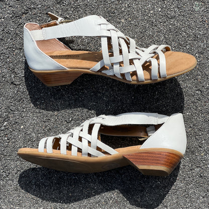 Comfortiva Women's •Rita• Huarache 8M White  leather