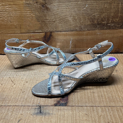 Isola Women's •Fidelia•  Wedge Sandal  8M Silver Reptile
