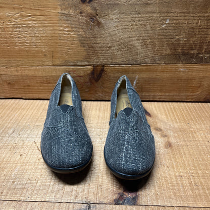 SOFTSPOTS Women's •Amena• Slip-on Black Canvas Skimmer 6.5W