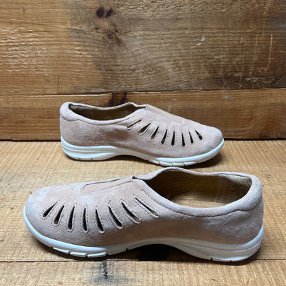 Comfortiva by SoftSpots Women’s •Tinsley•  Comfort Slip-on 8W Beige Suede leather