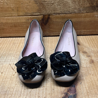 Taryn Rose • Berndt •Slip on  Leather Flat 6M  Nutmeg/Black Patent