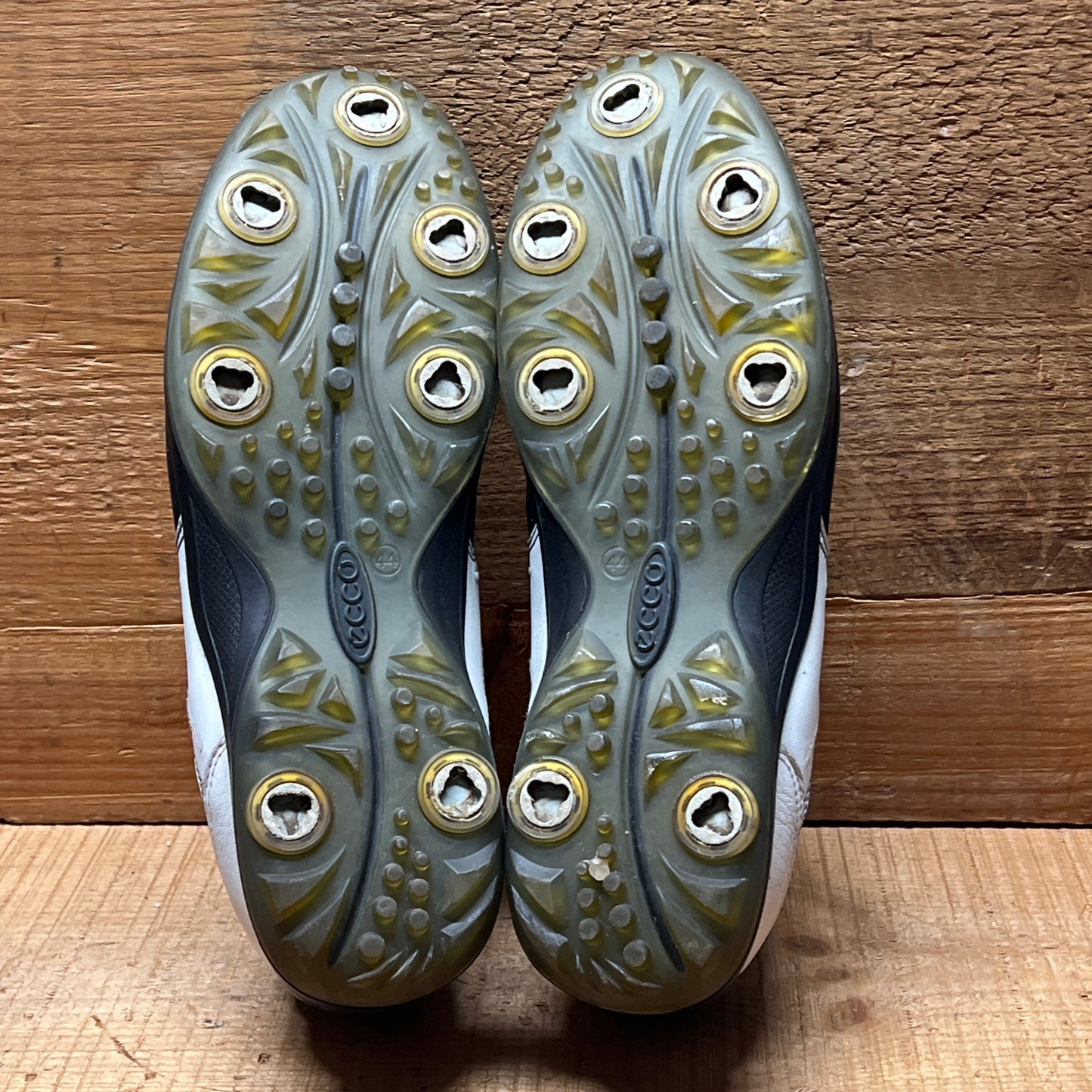 Men’s Ecco Hydomax Cleated Golf Shoe • Black/White Leather • Size 44