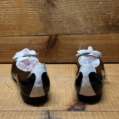 Taryn Rose • Berndt •Slip on 6M  Black/White Patent Leather