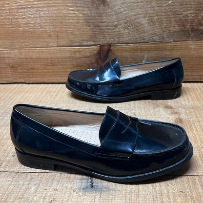 Women's White Mountain Penny Loafer 5M Black patent Leather