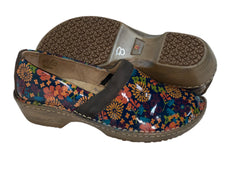 Women’s Lila Non-slip Clog by SureGrip 8M Blue/Maroon Floral Patent