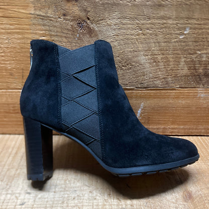 ADRIENNE VITTADINI Women's  •Trinie• Black Suede Leather  Ankle  Bootie 6M