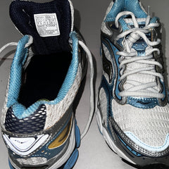 Women’s Saucony •Triumph 6• Running Shoe 7.5M